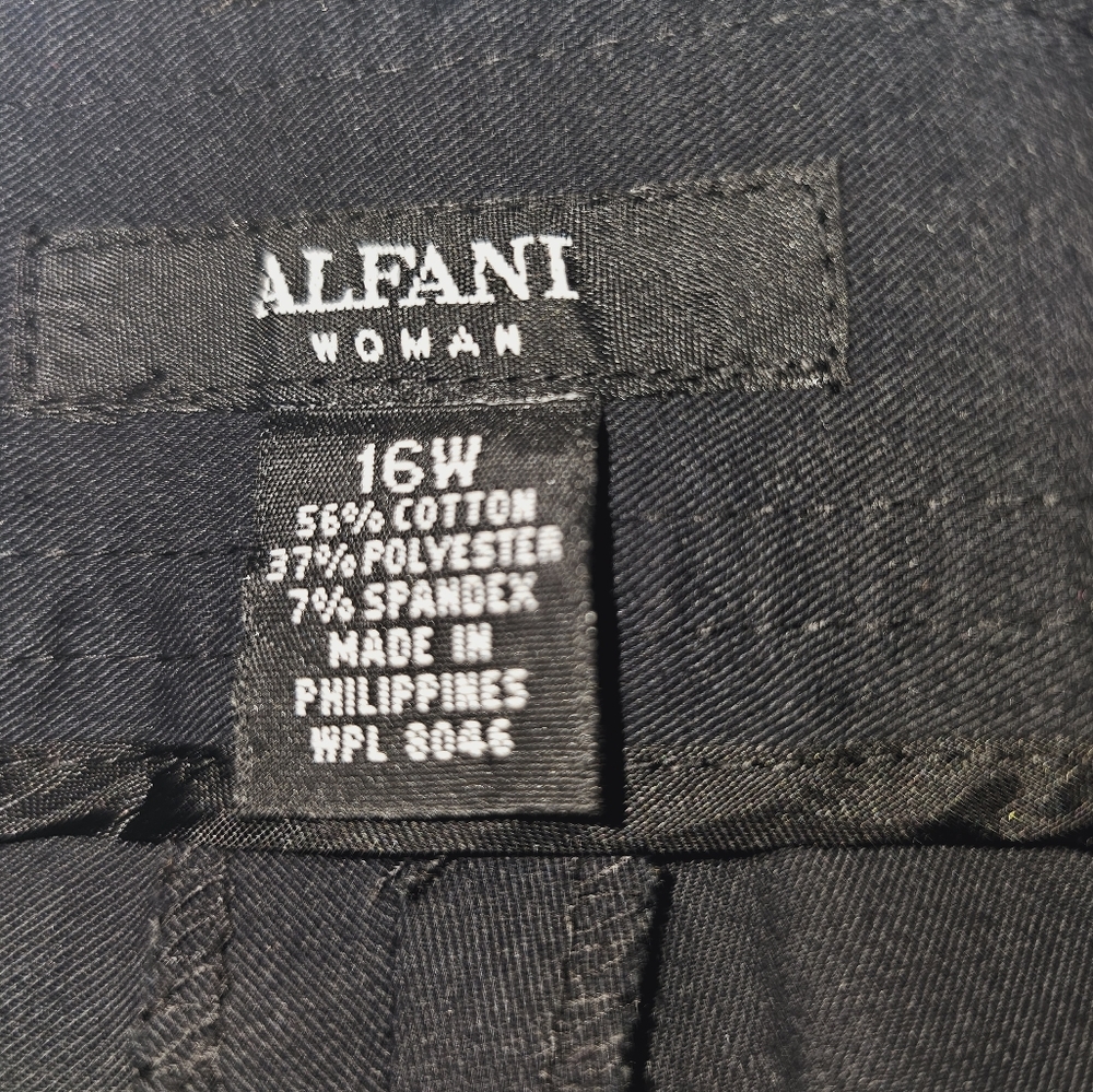 Women's dress pants - Picture 4 of 4